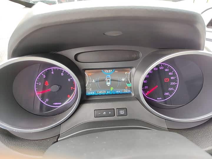 BYD Yuan 2017 1.5L АКПП ku xuan Style
