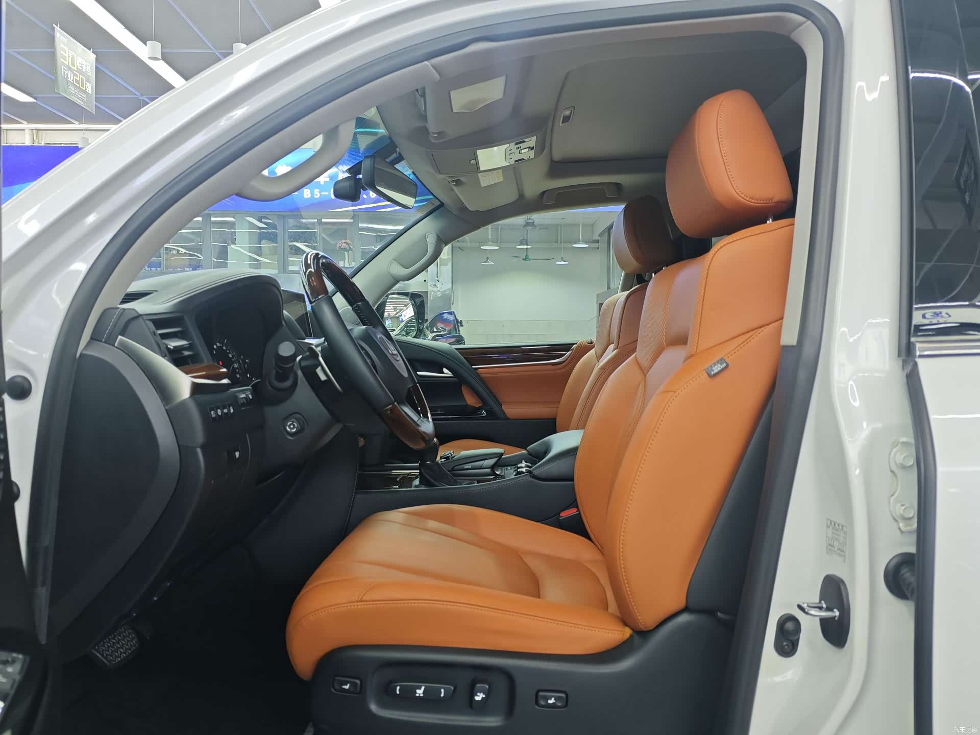 Lexus LX, 2016 все фото