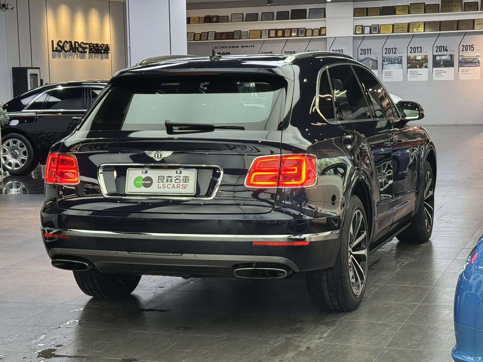 Bentley Bentayga, 2017 6