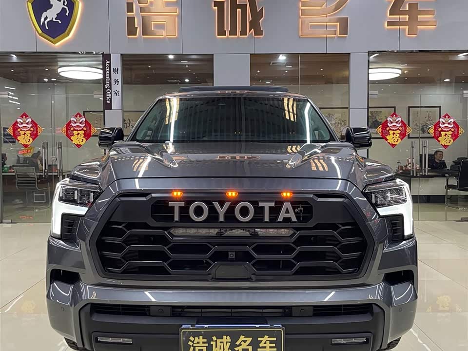 Toyota Sequoia