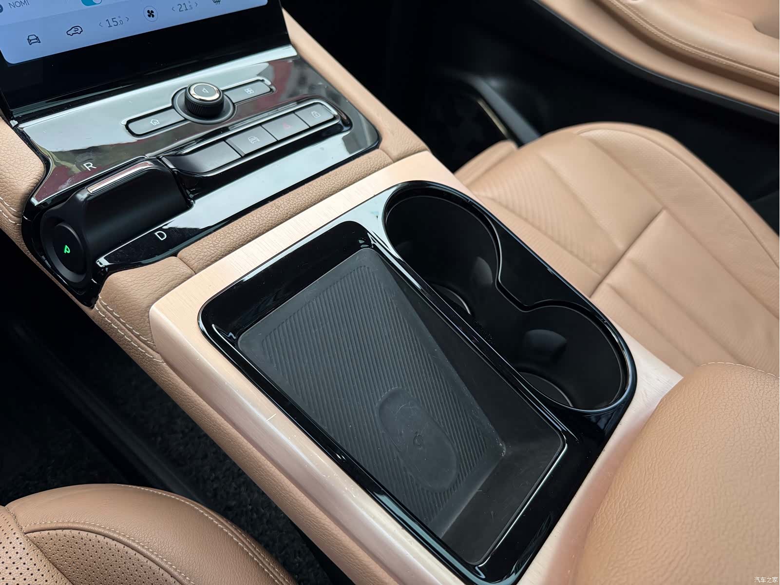 NIO ES8, 2019 18