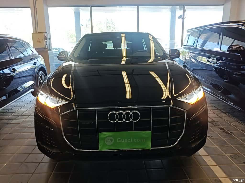 Audi Q8, 2021 3