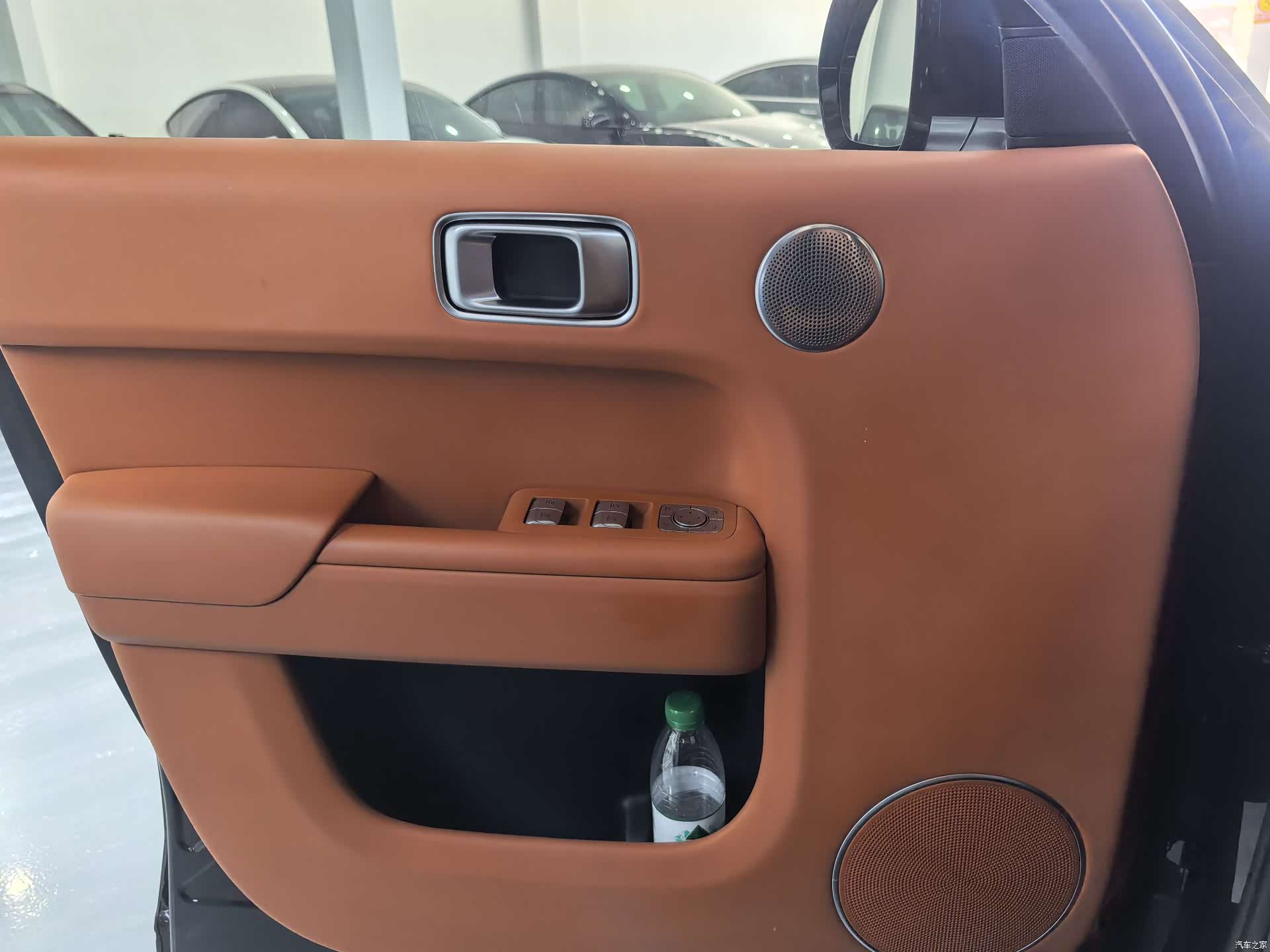 Li Auto L8, 2024 6