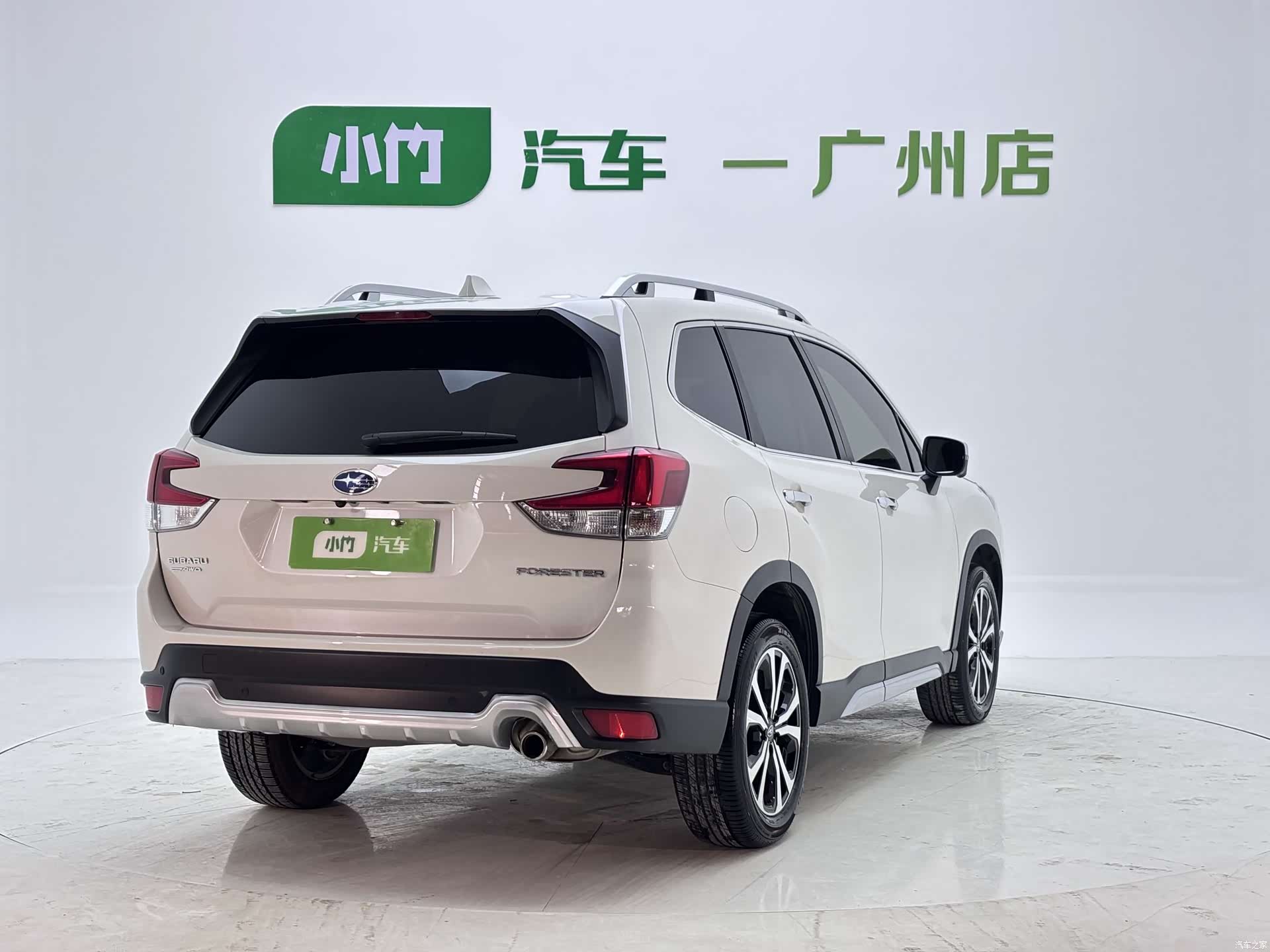 Subaru Forester, 2023 все фото