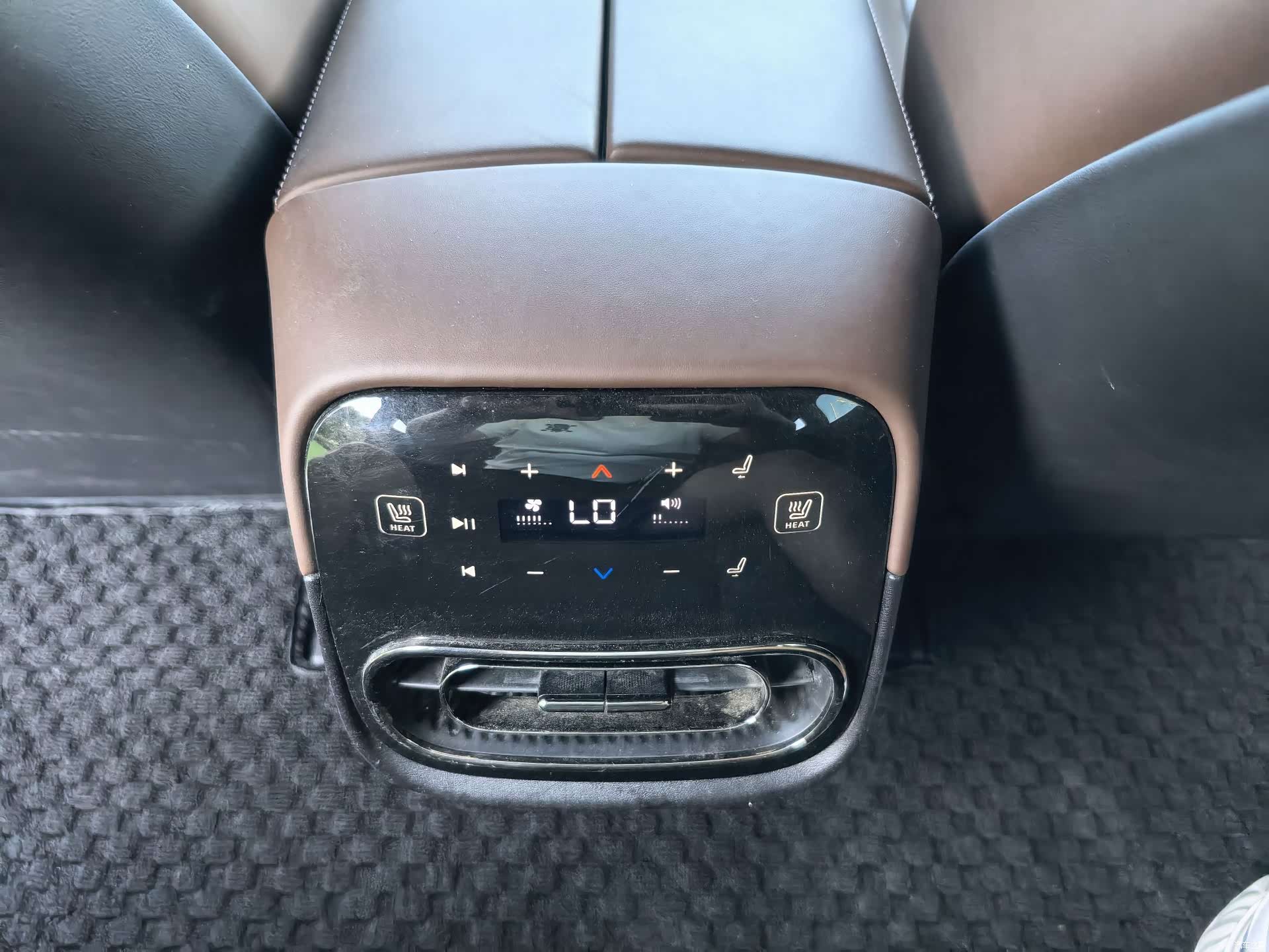 Leapmotor C01, 2023 14