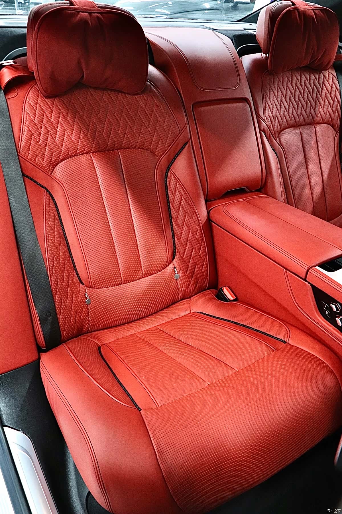 BMW 7 Series, 2019 18