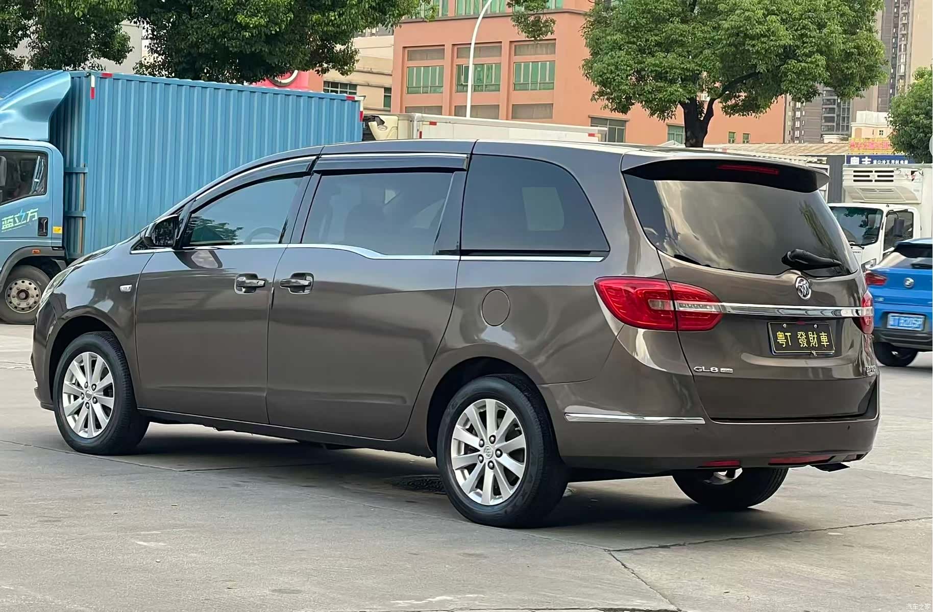 Buick GL8, 2019 7