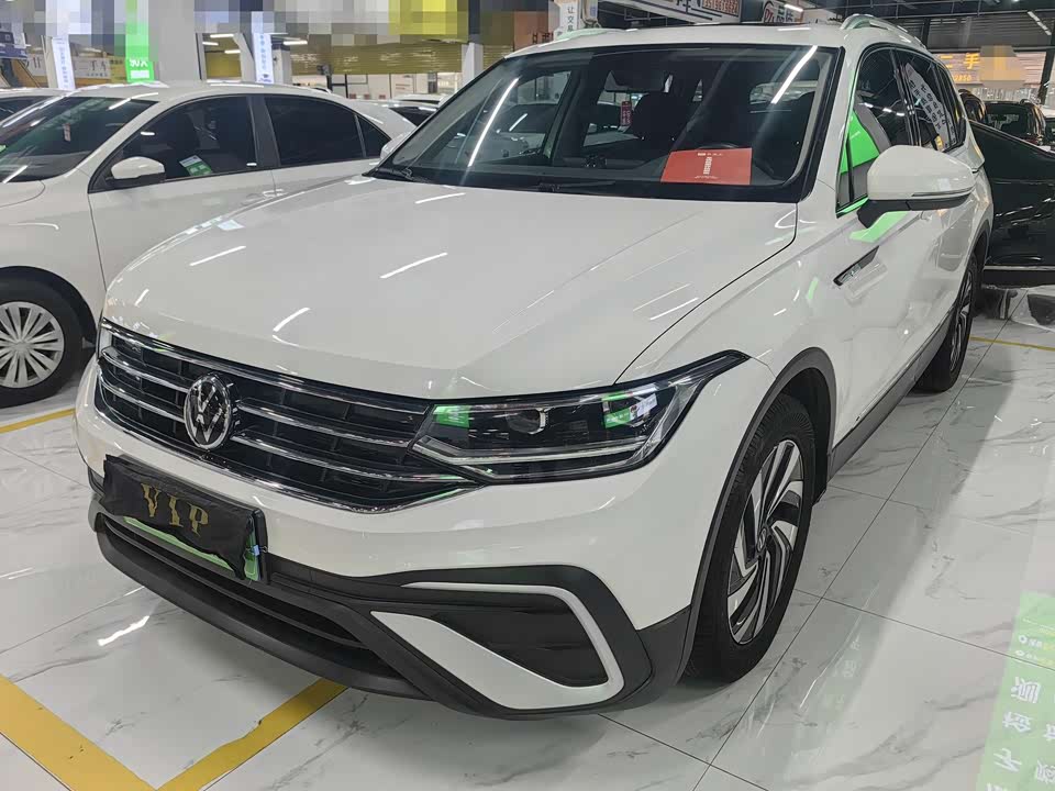 Volkswagen Tiguan L