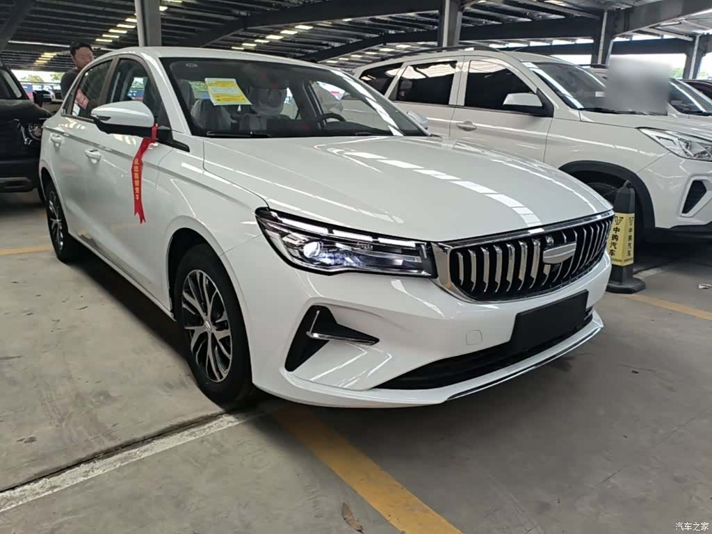 Geely Emgrand, 2026 4