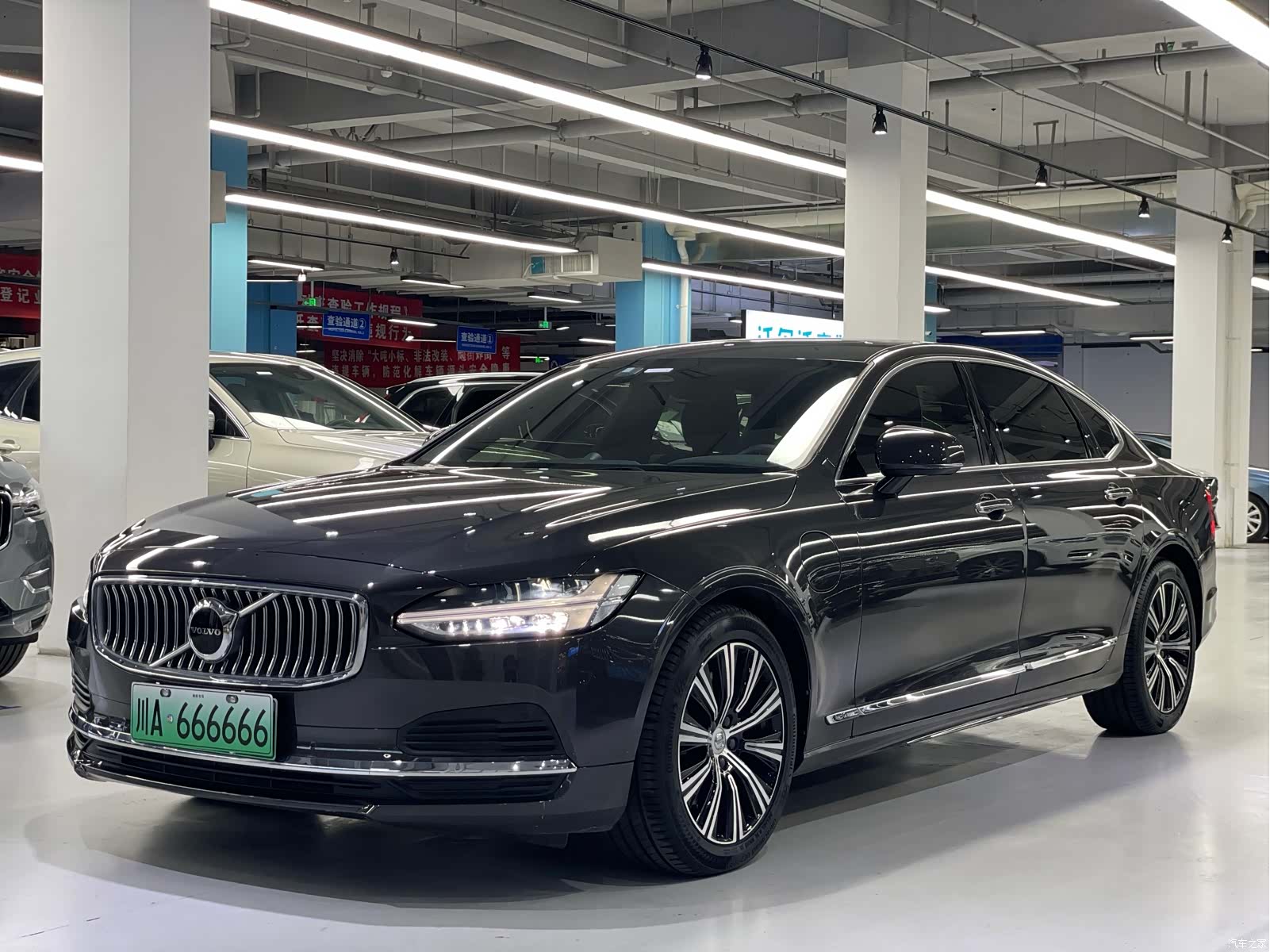 Volvo S90, 2021 1