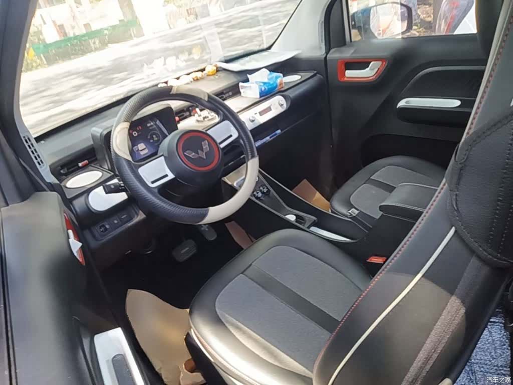 Wuling MINIEV, 2022 16