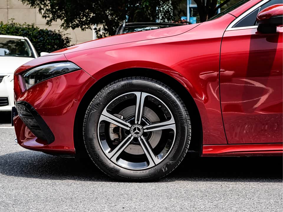 Mercedes-Benz Class A Mercedes-Benz Class A