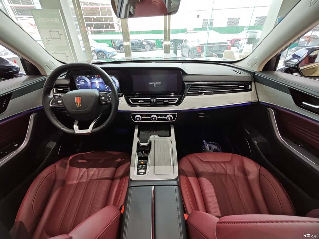 Hongqi HS5, 2024 6