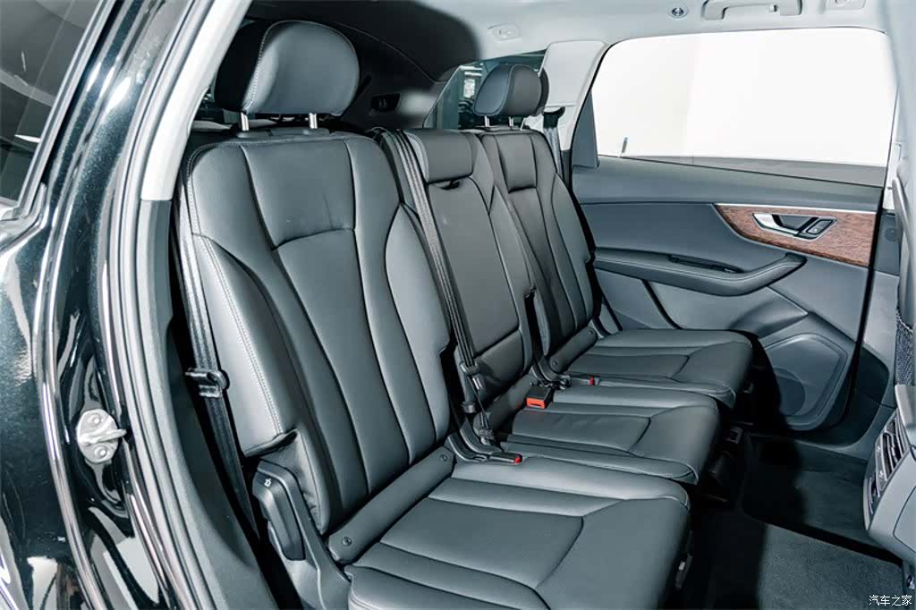 Audi Q7, 2024 22