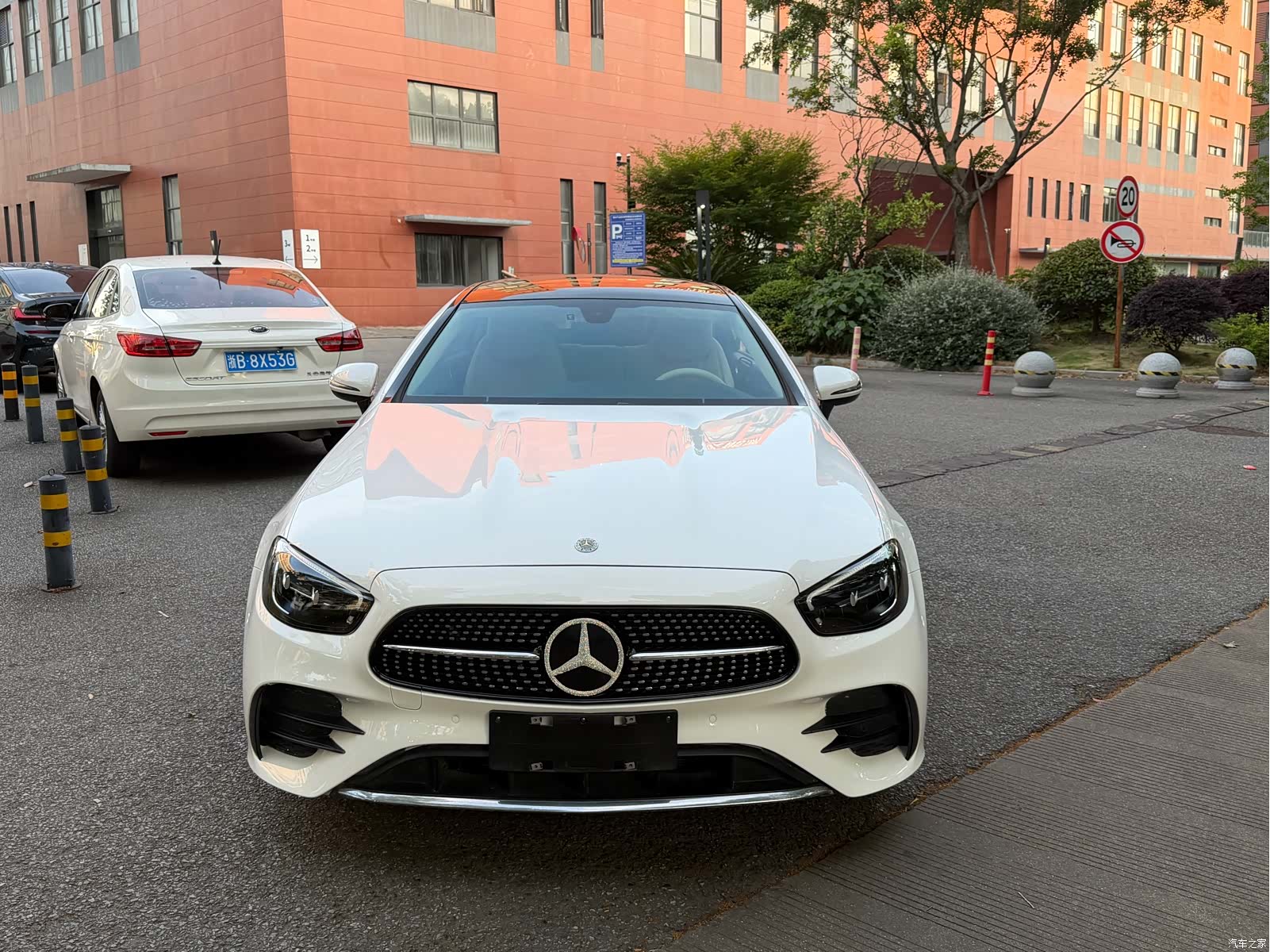 Mercedes-Benz E-Class, 2022 2
