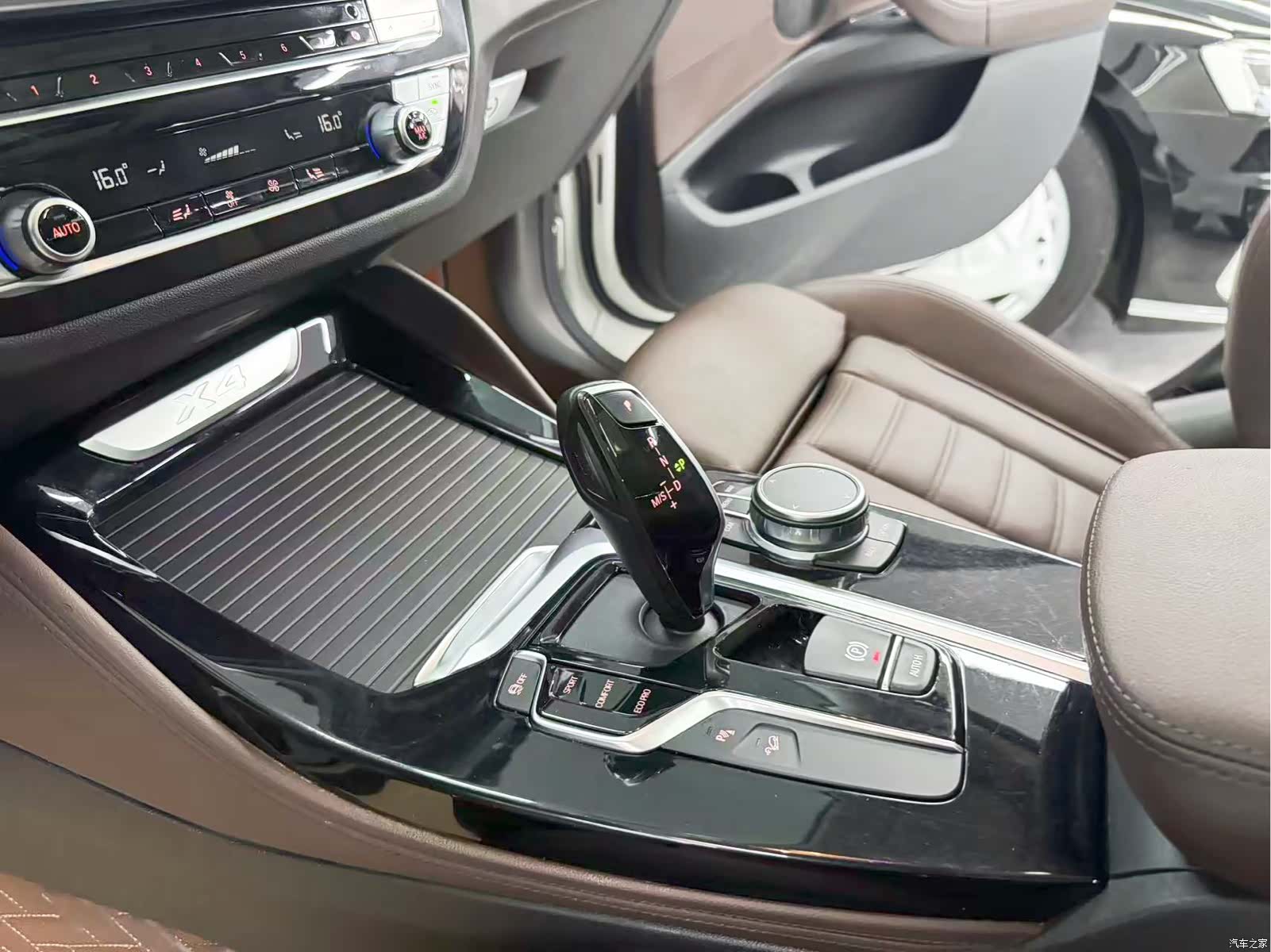 BMW X4, 2021 11