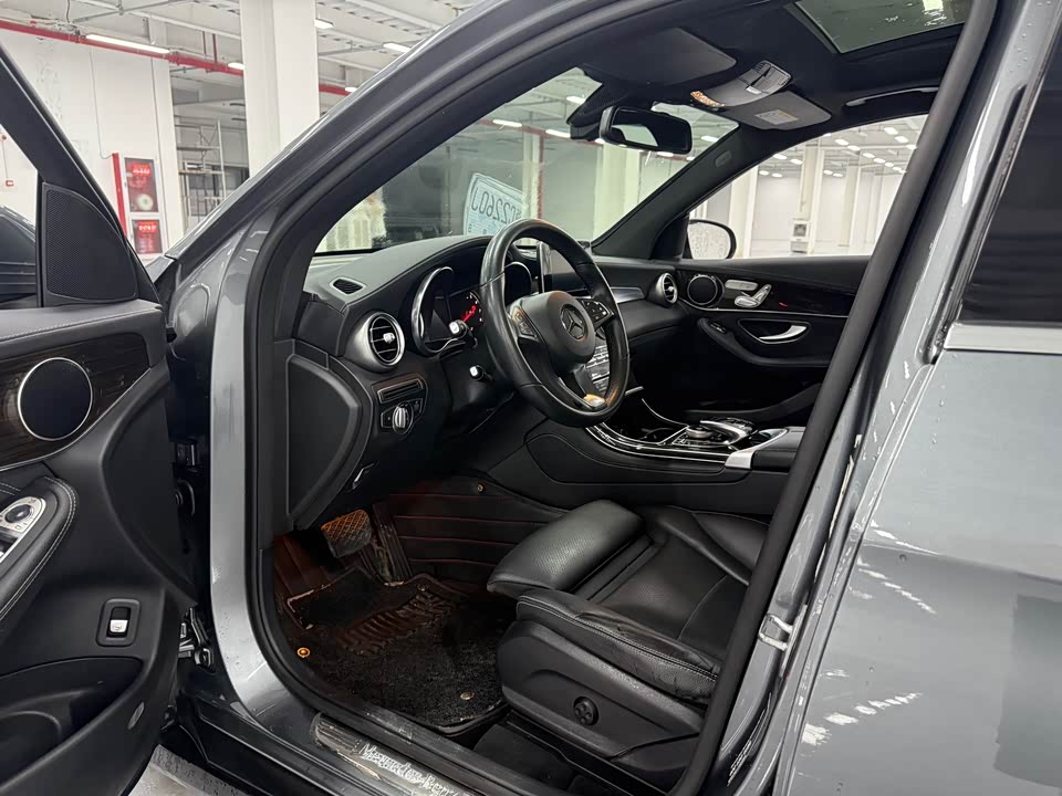 Mercedes-Benz GLC Mercedes-Benz GLC