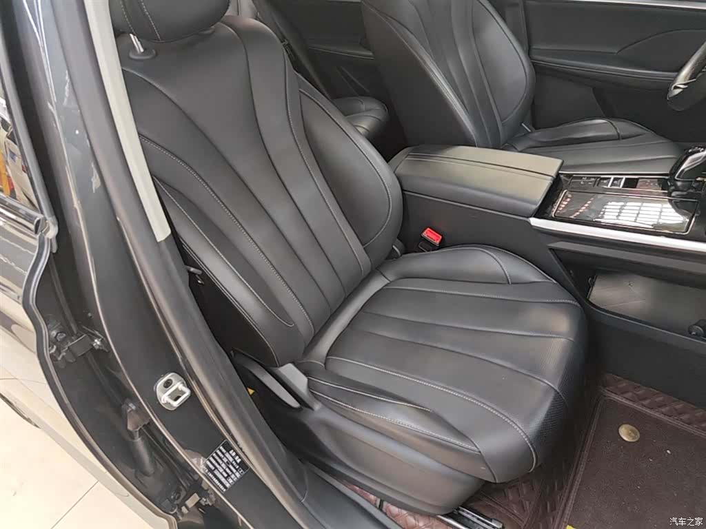 Roewe RX5, 2022 25