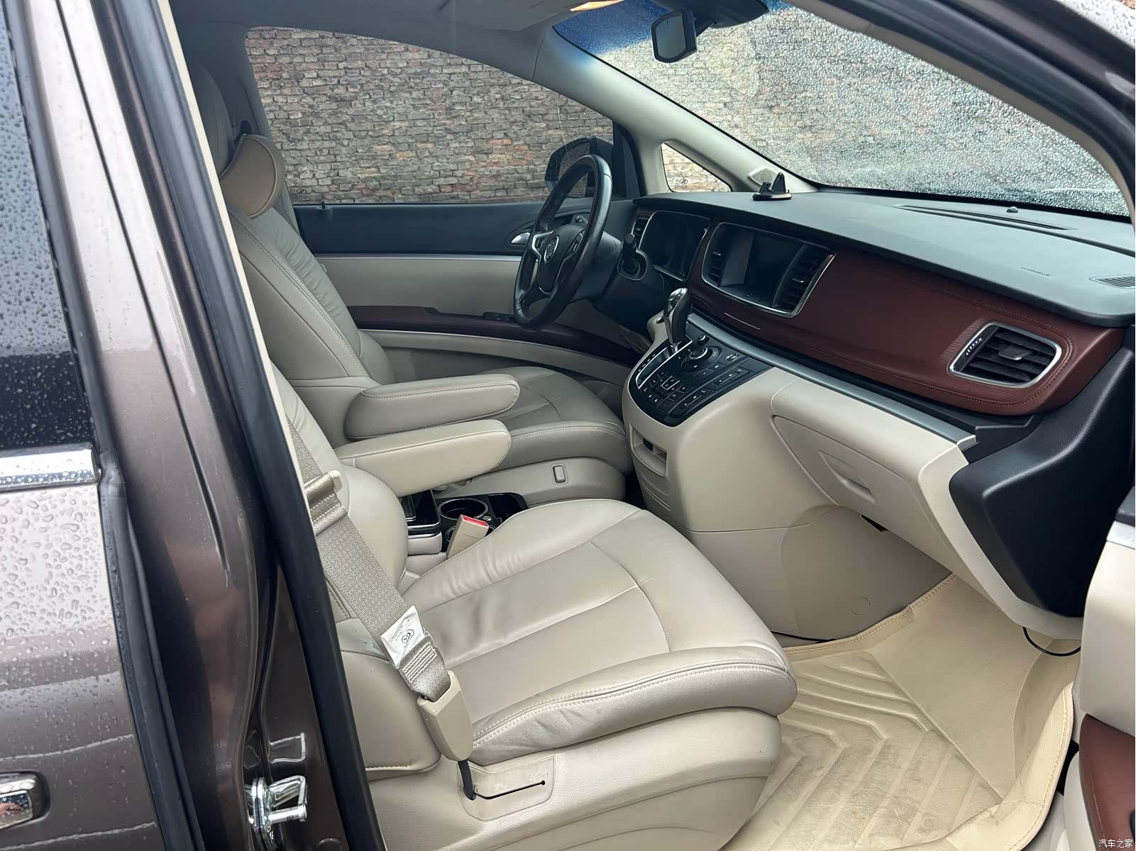Buick GL8, 2018 4