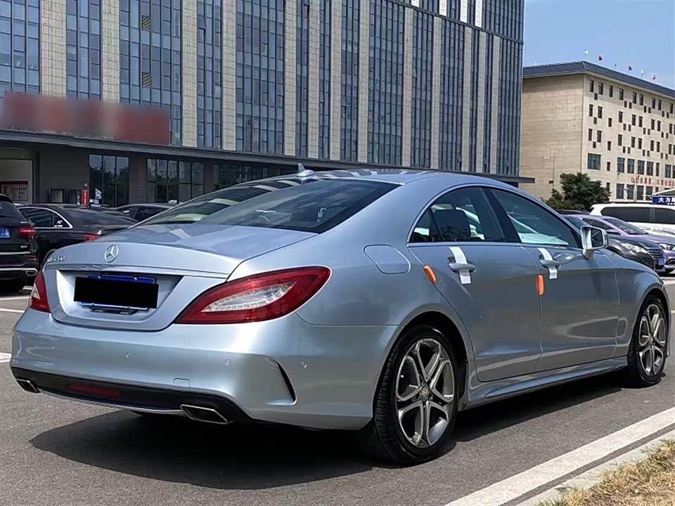 Mercedes-Benz CLS