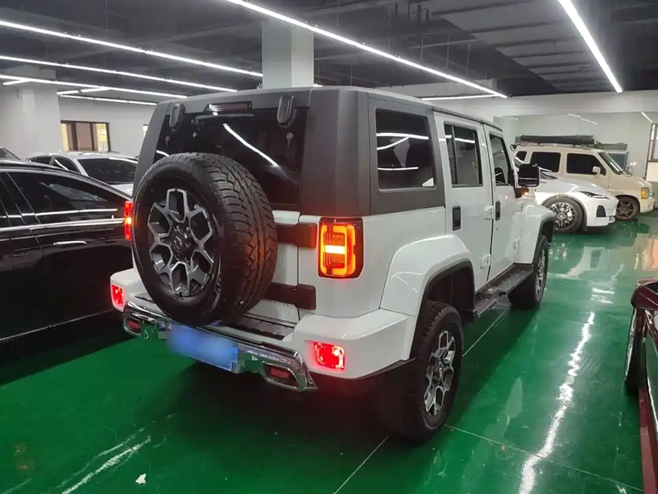 Beijing BJ40