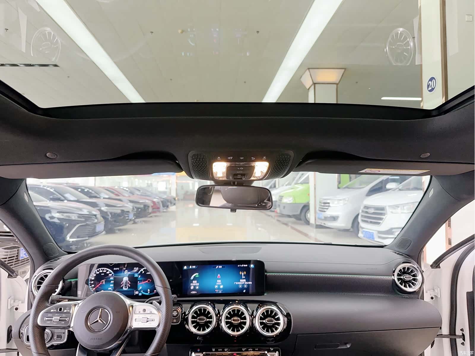 Mercedes-Benz A-Class, 2022 14