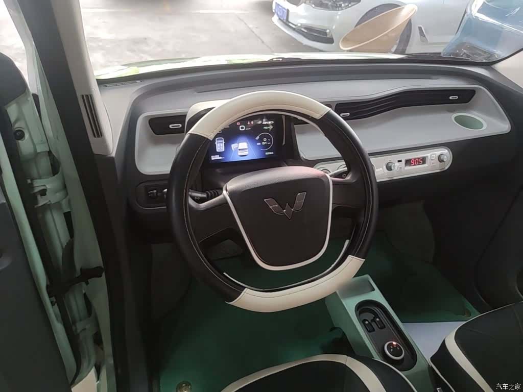 Wuling MINIEV, 2022 11
