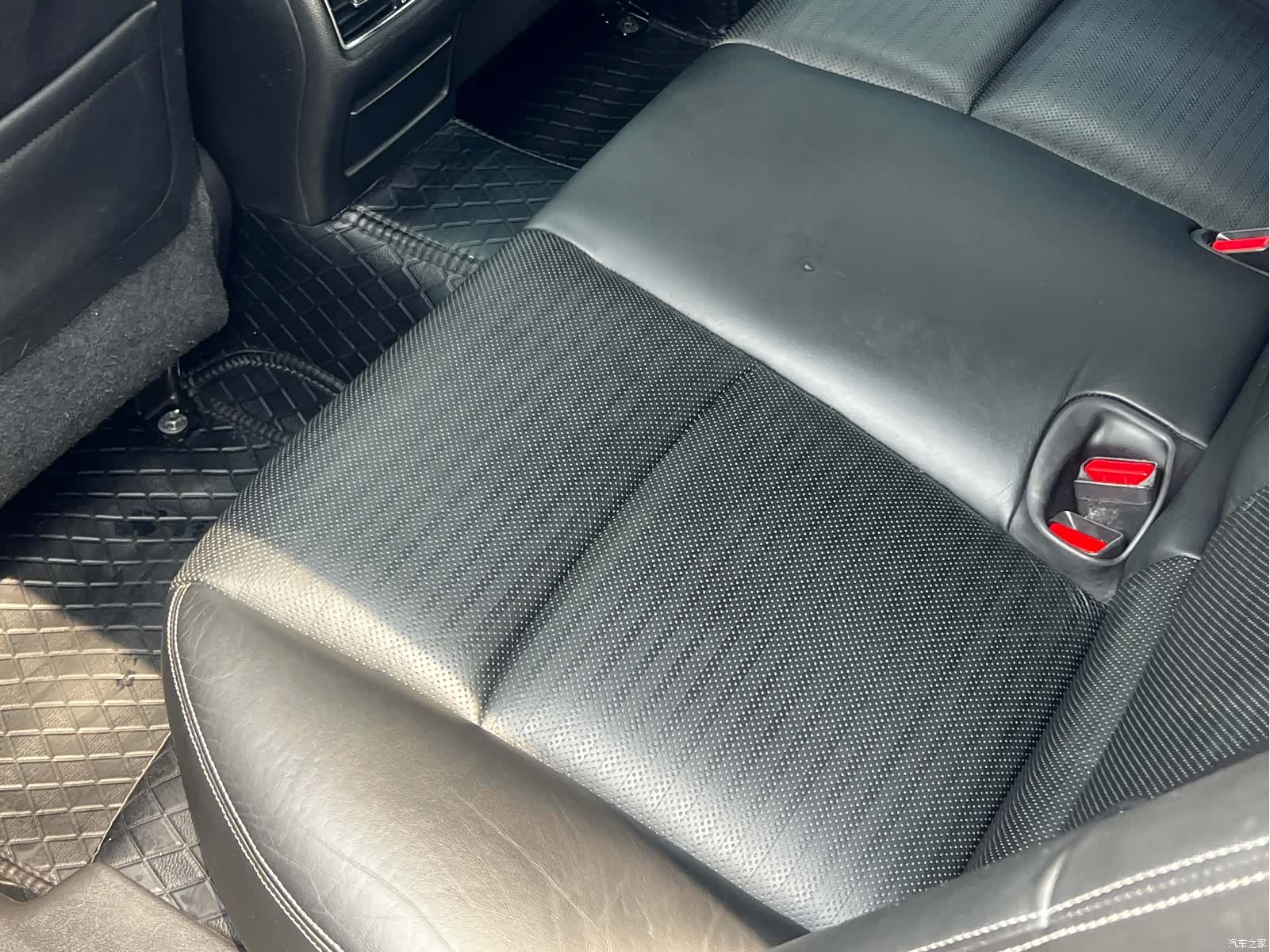 Infiniti Q50L, 2015 37