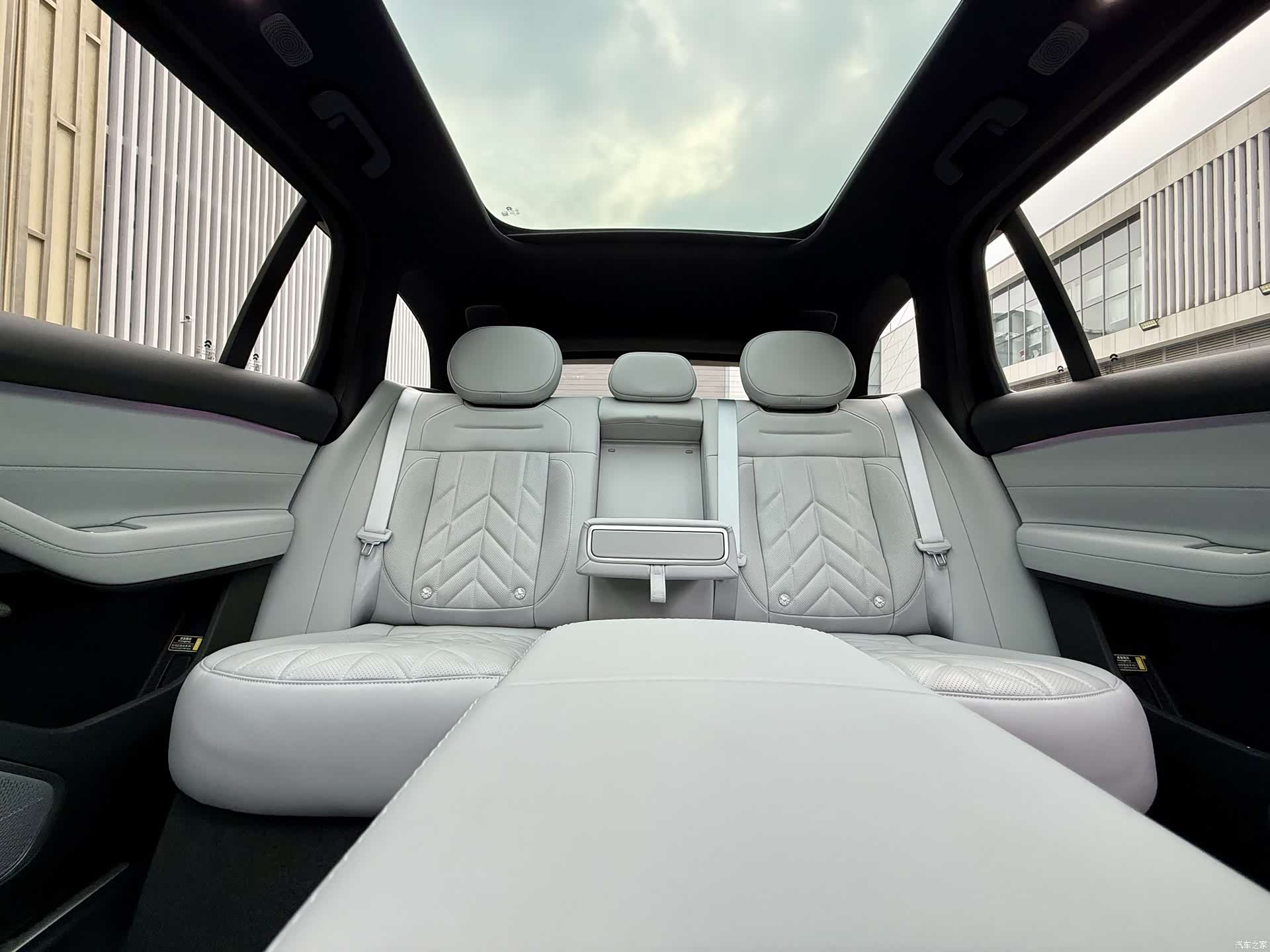 NIO ES6, 2025 10