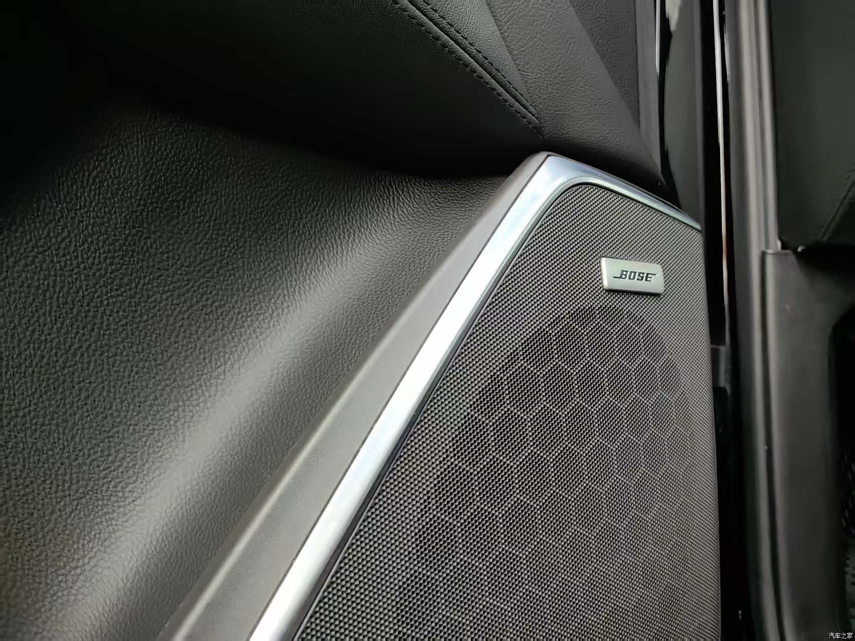 Cadillac Escalade, 2017 9