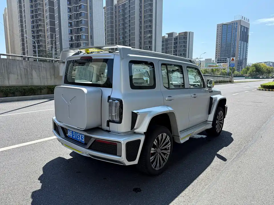 CrossBoundary Co-creation tank 300