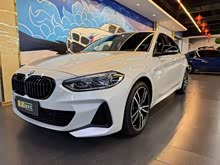 ����1ϵ 2023�� 125i M�˶���ҹ��