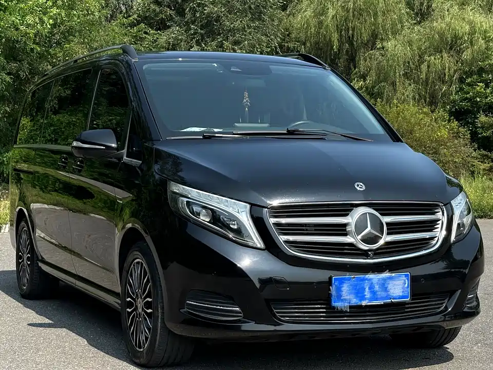 Mercedes-Benz V-class