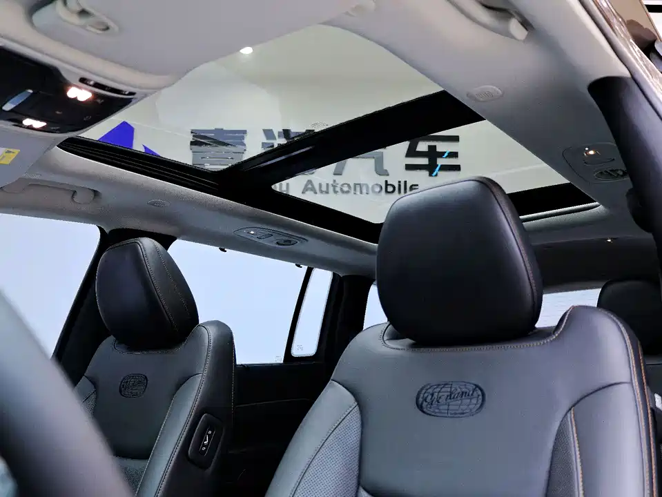 Jeep Grand Commander