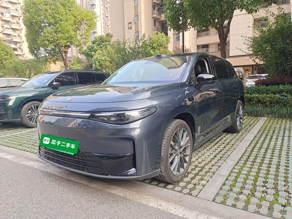 Leapmotor C10