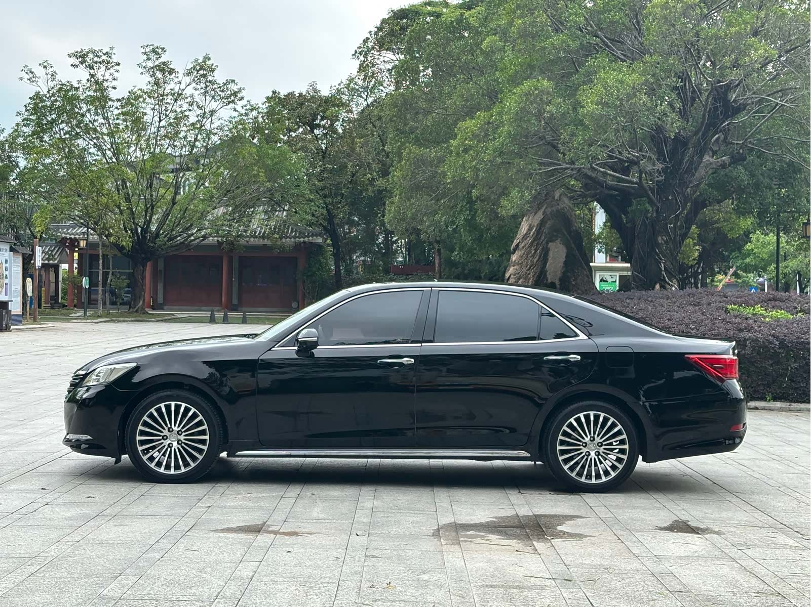 Toyota Crown, 2019 18