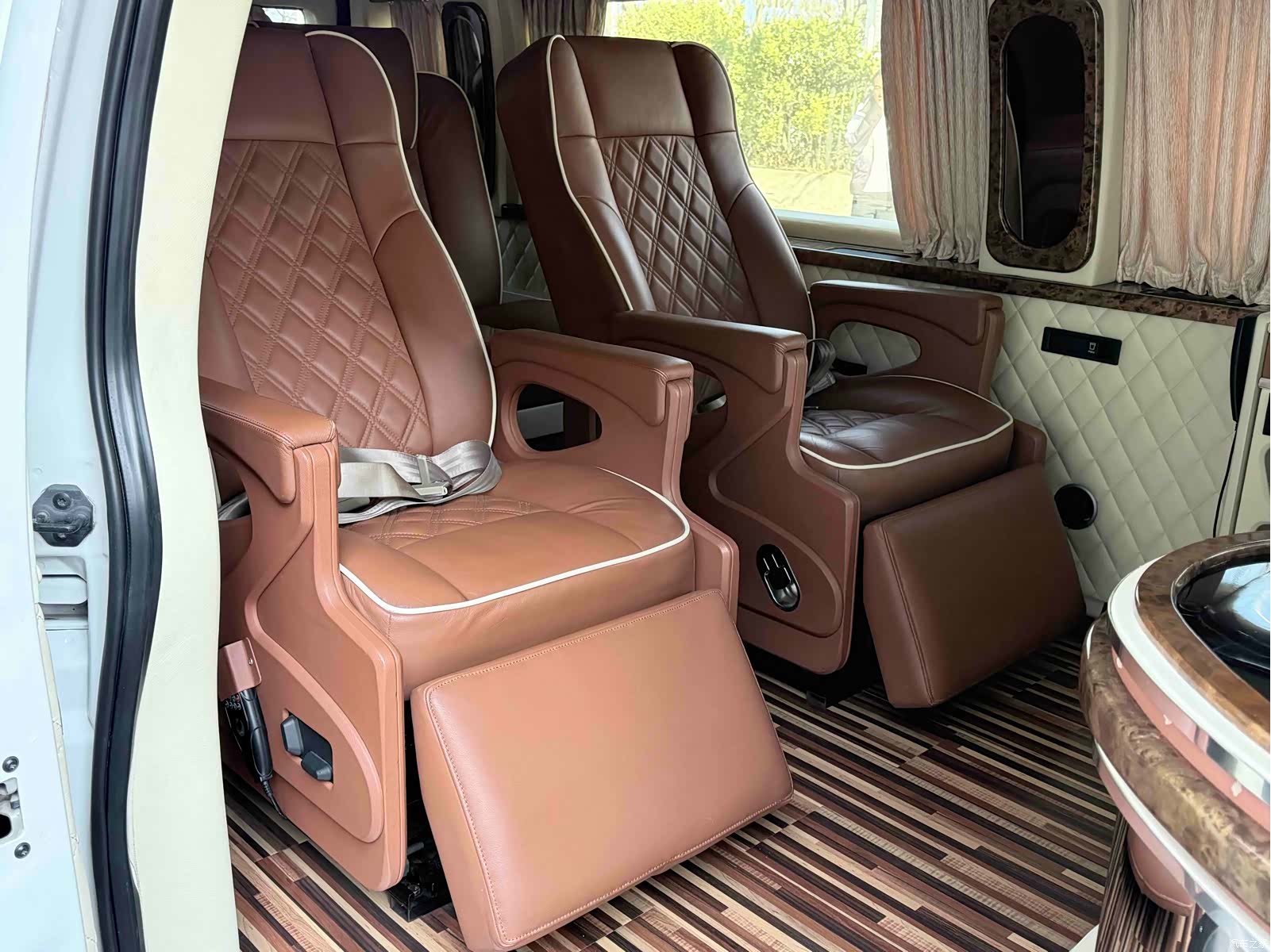 Ford E350, 2015 все фото