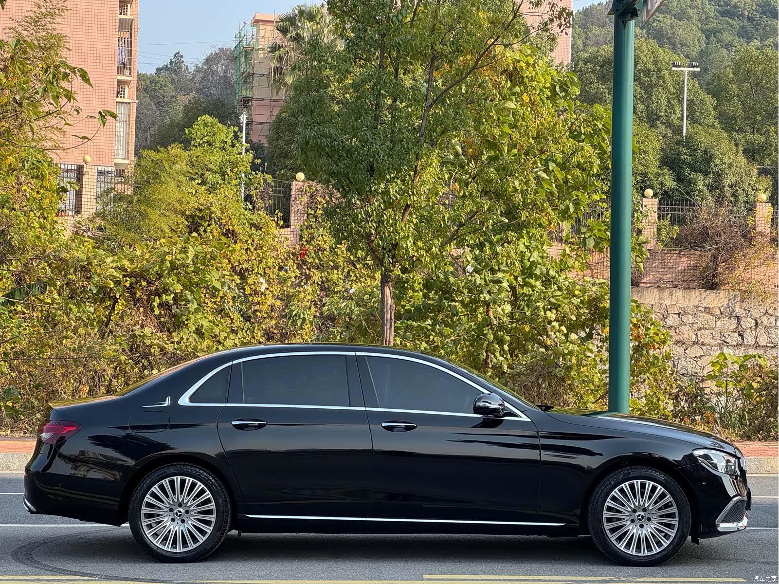 Mercedes-Benz E-Class, 2022 11