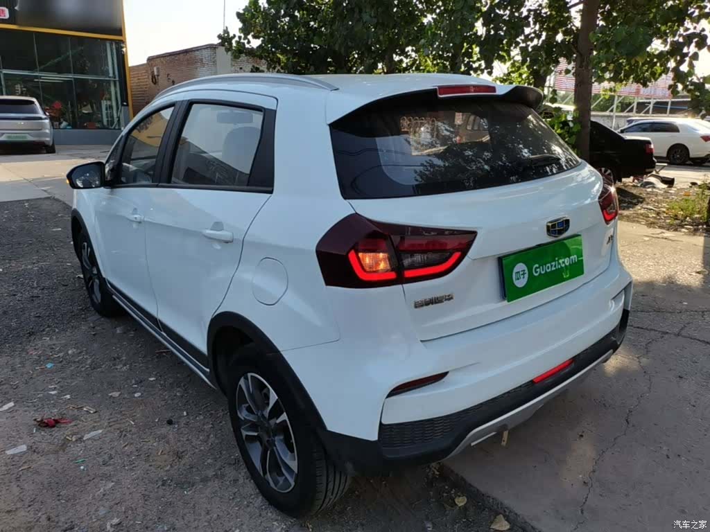 Geely X3, 2020 все фото