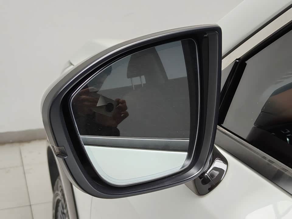 Nissan Exploring the land