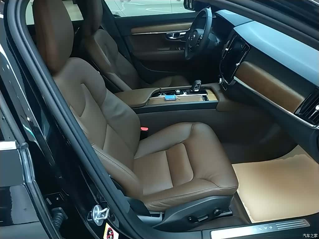 Volvo S90, 2024 25