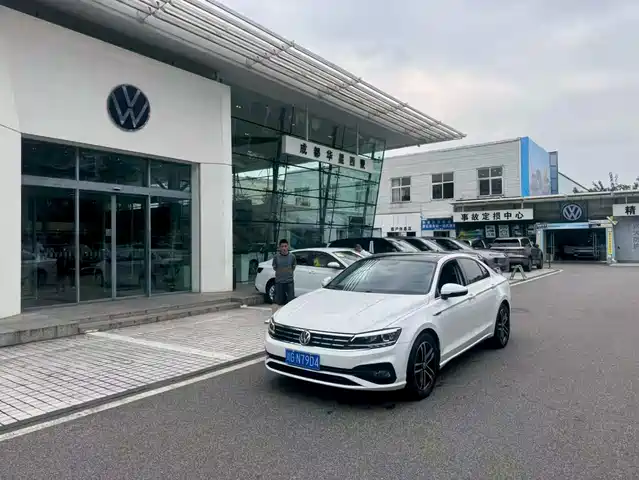 Volkswagen Lamando 2021 — купить из Китая под заказ
