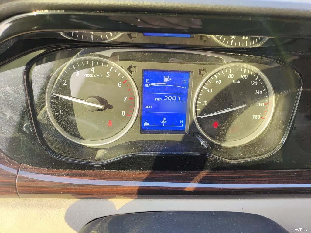 Changan V5, 2023 4