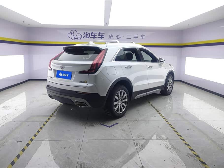 Cadillac XT4