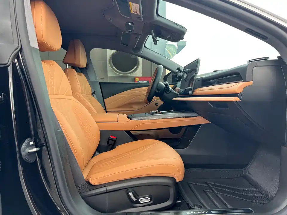 Geely Galaxy Galaxy Sparkle 8