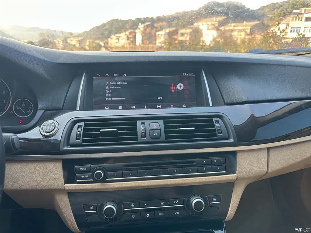 BMW 5 Series, 2012 28
