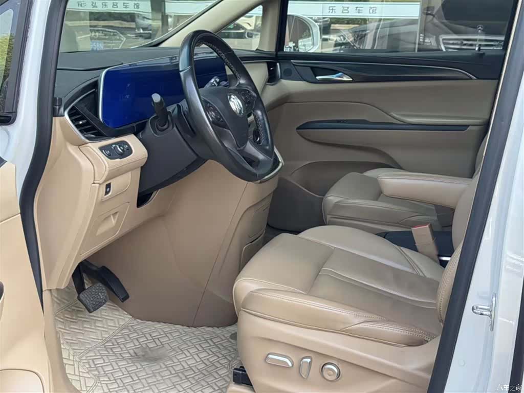 Buick GL8, 2020 3