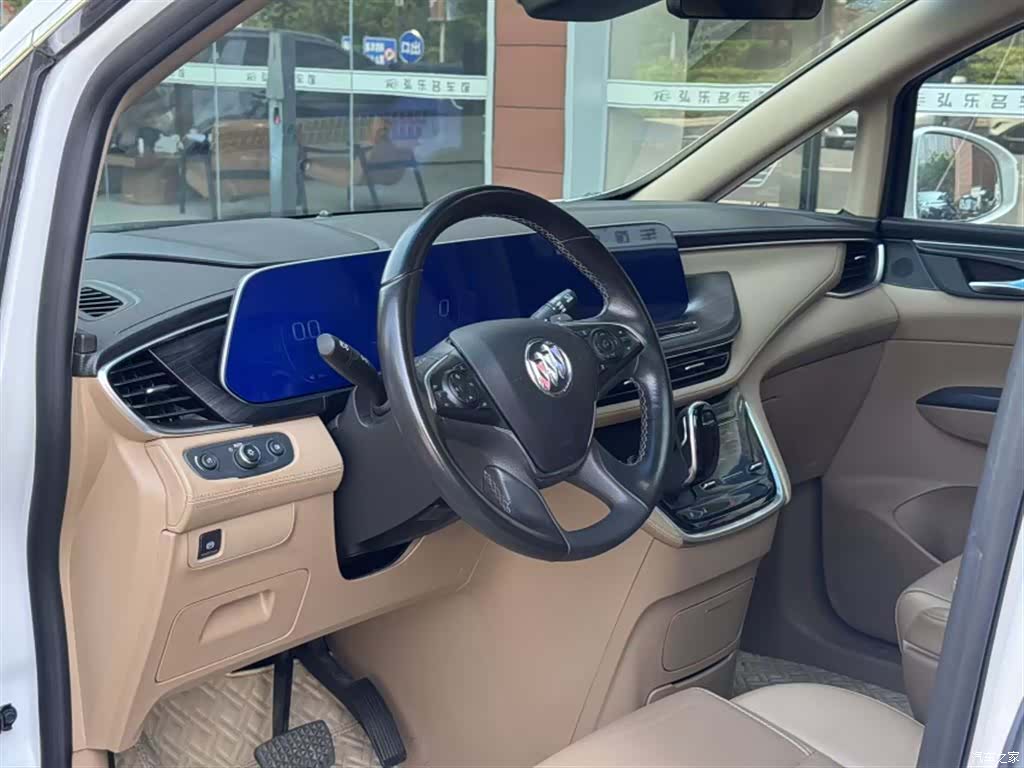 Buick GL8, 2020 4
