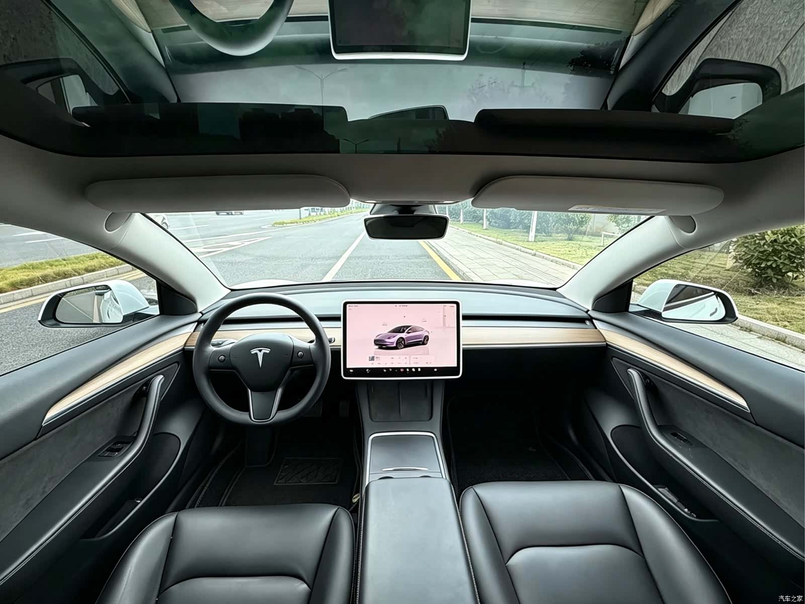 Tesla Model 3, 2022 13