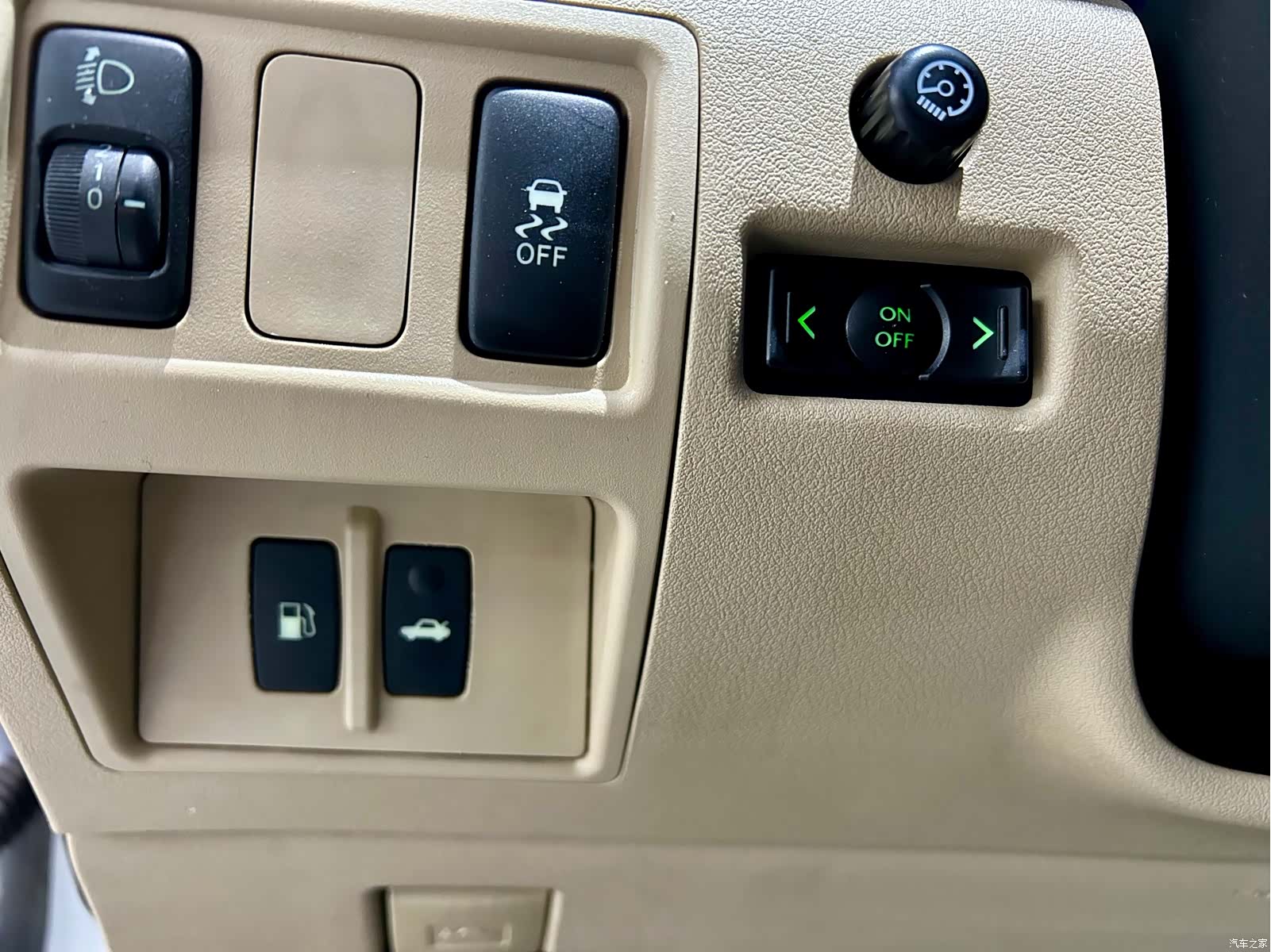Lexus IS, 2012 21